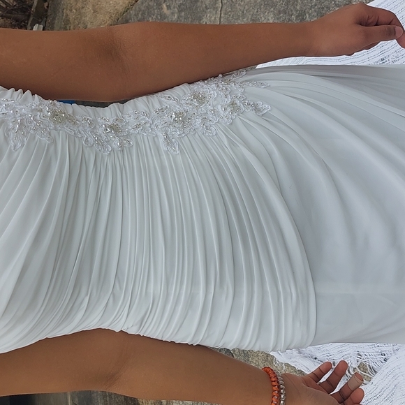 Sold - Picture 5 of 17